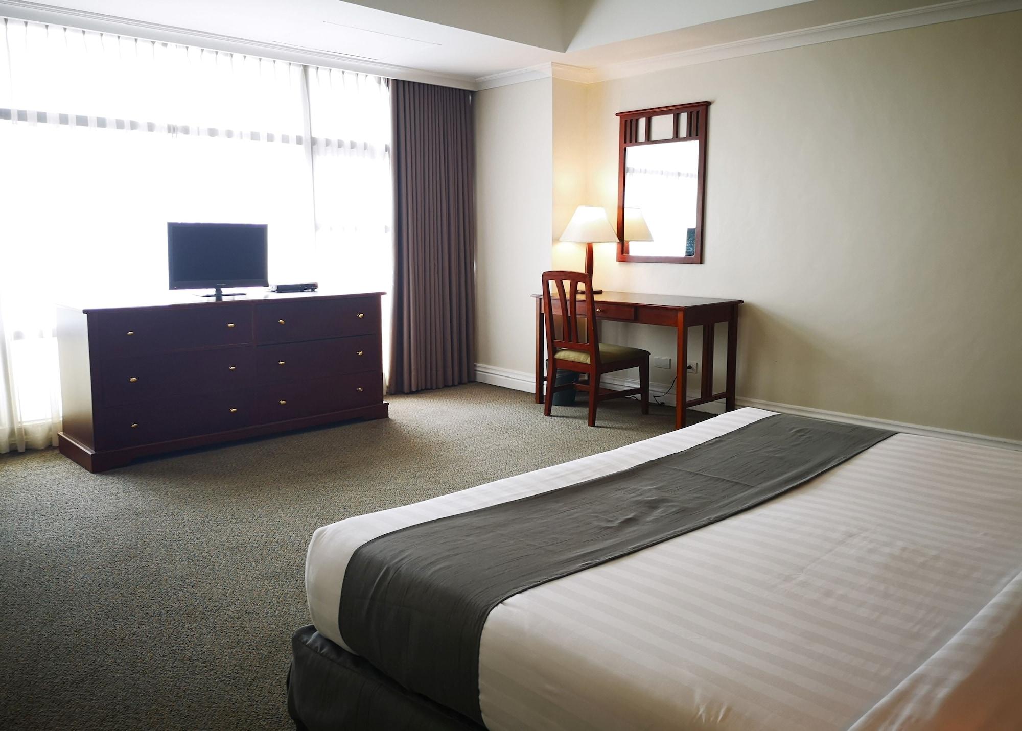 Infinity Tower Suites Makati City Eksteriør bilde
