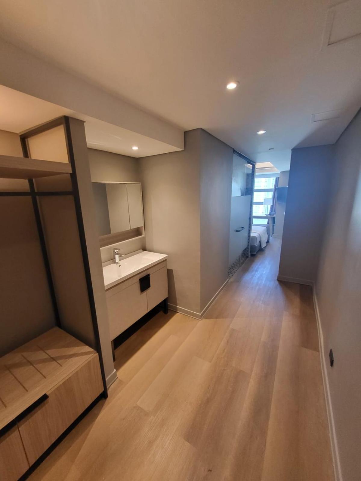 Infinity Tower Suites Makati City Eksteriør bilde