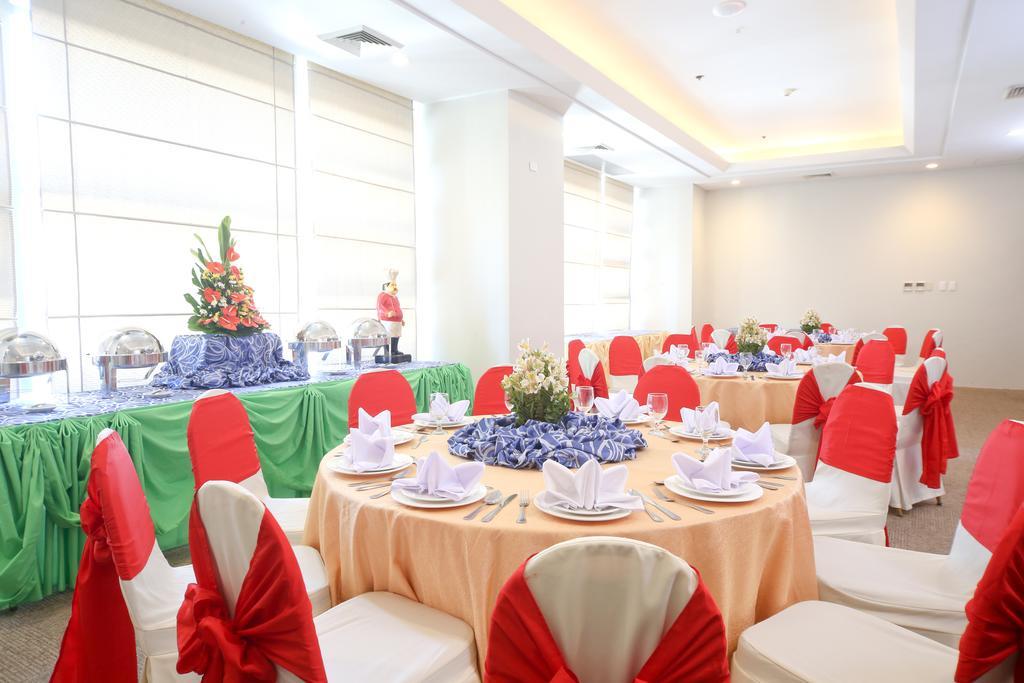 Infinity Tower Suites Makati City Eksteriør bilde