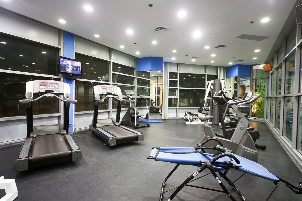 Infinity Tower Suites Makati City Eksteriør bilde