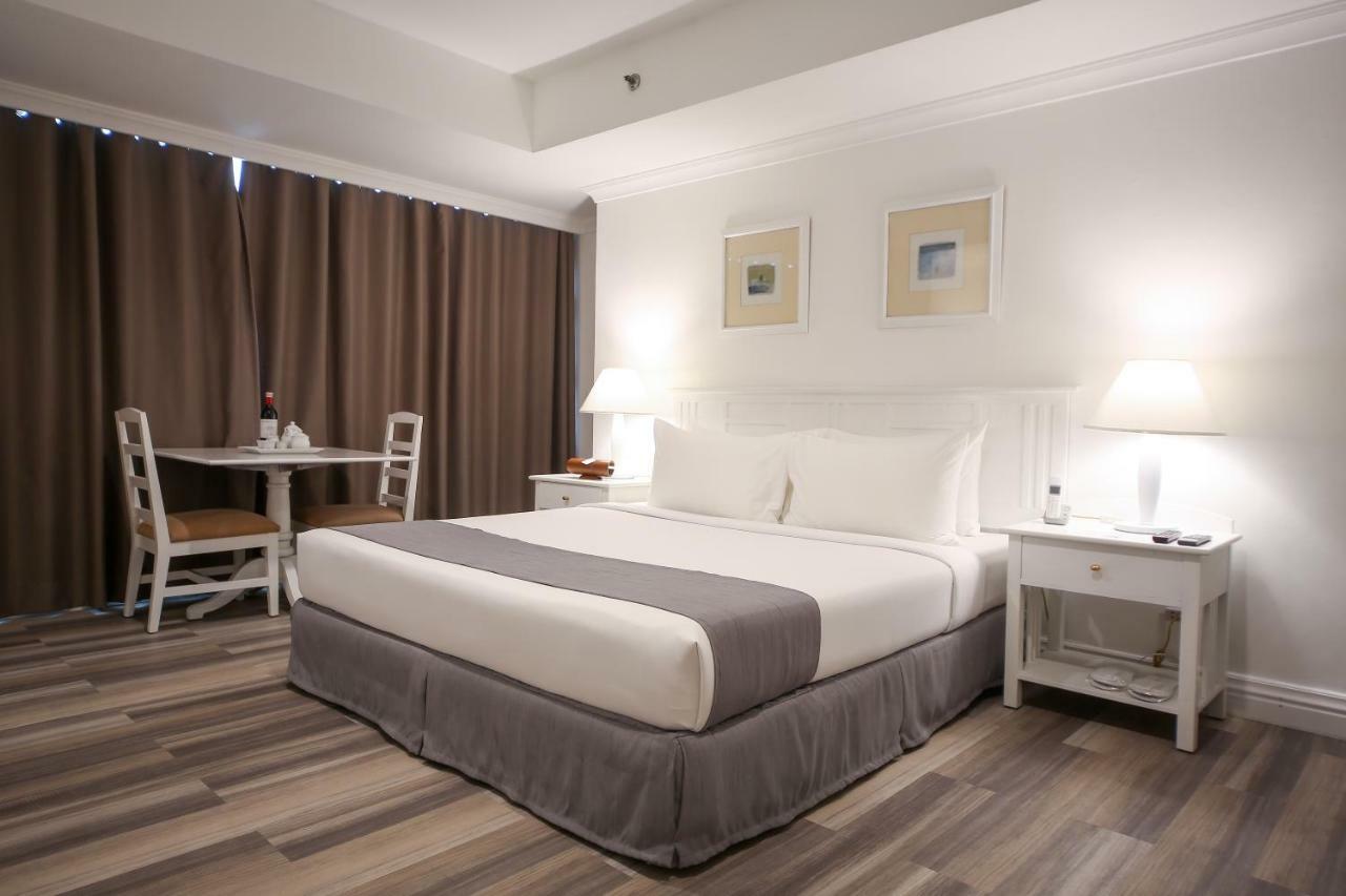 Infinity Tower Suites Makati City Eksteriør bilde