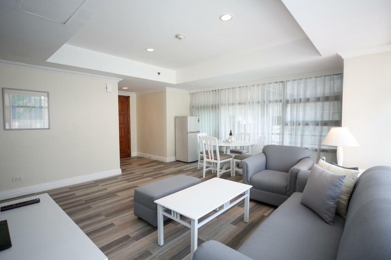 Infinity Tower Suites Makati City Eksteriør bilde
