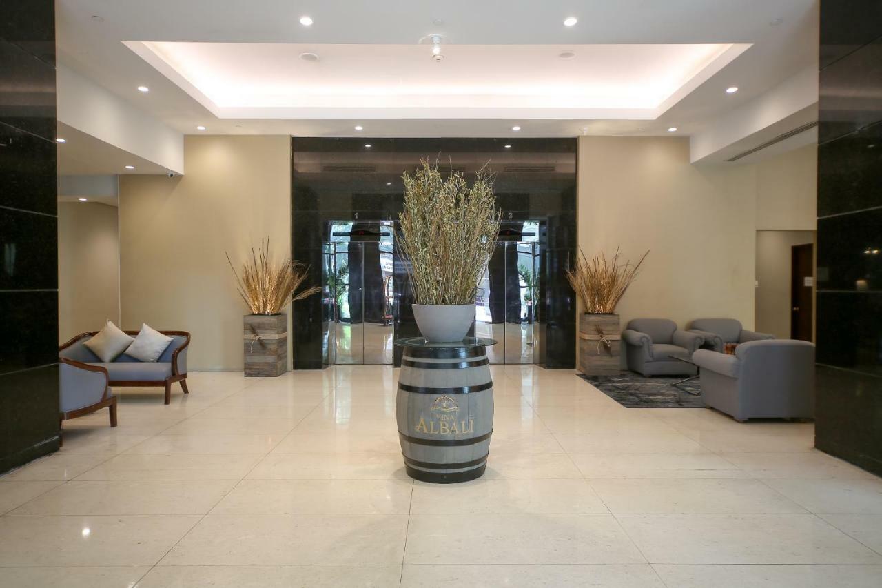 Infinity Tower Suites Makati City Eksteriør bilde